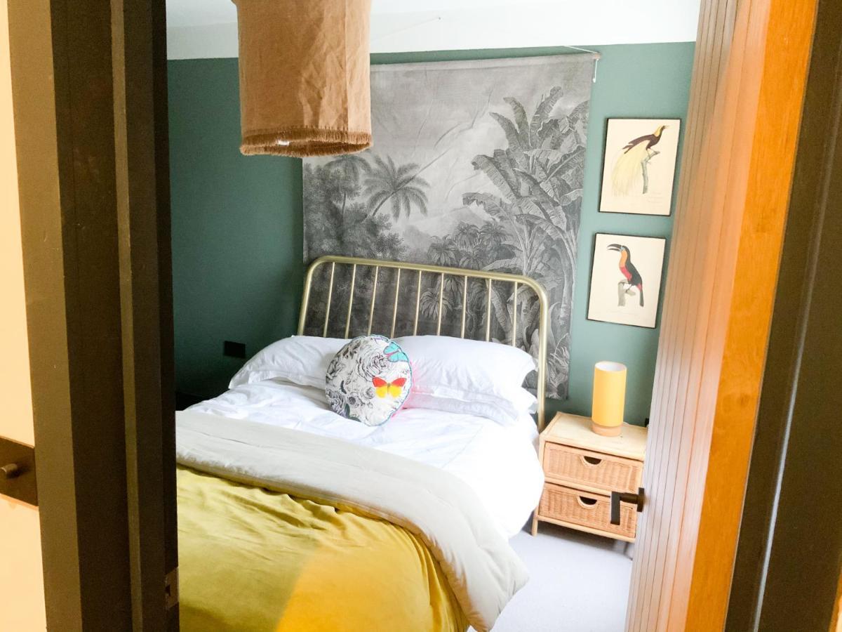 Boutique Home Near Chichester Centre Bagian luar foto