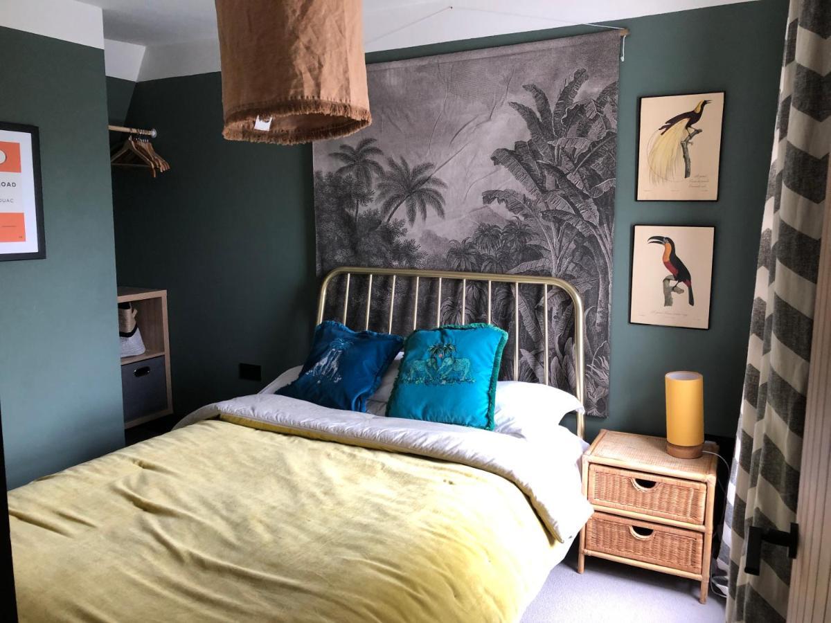 Boutique Home Near Chichester Centre Bagian luar foto