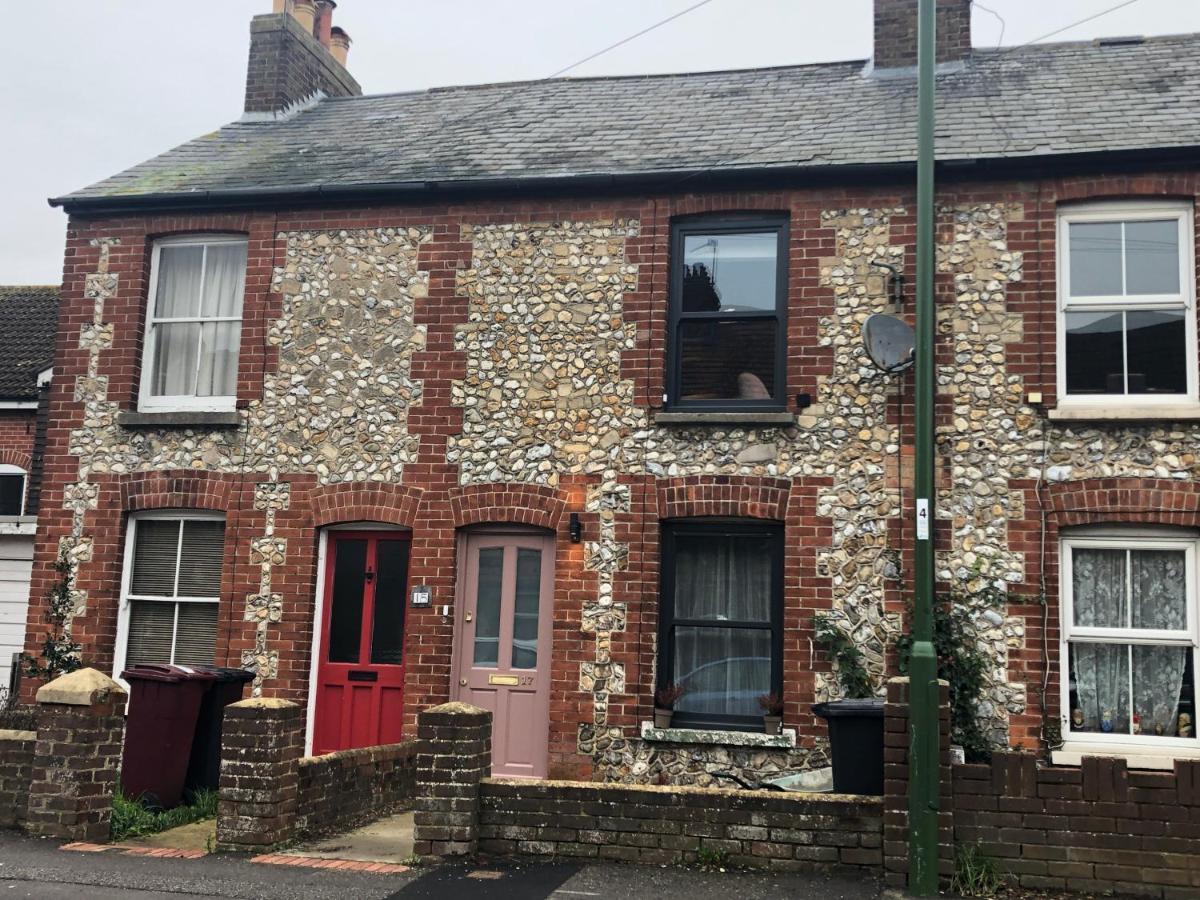 Boutique Home Near Chichester Centre Bagian luar foto